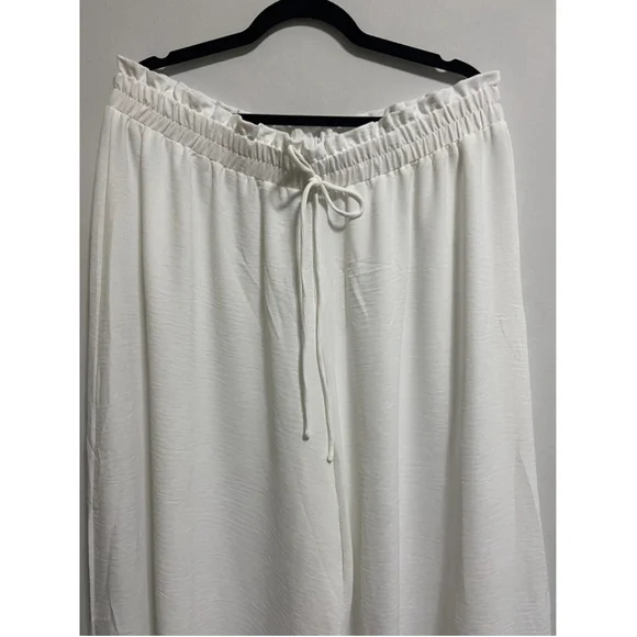 Paperbag Waist Knot Front Wide Leg Pants in White Size 2X - Picture 3 of 9